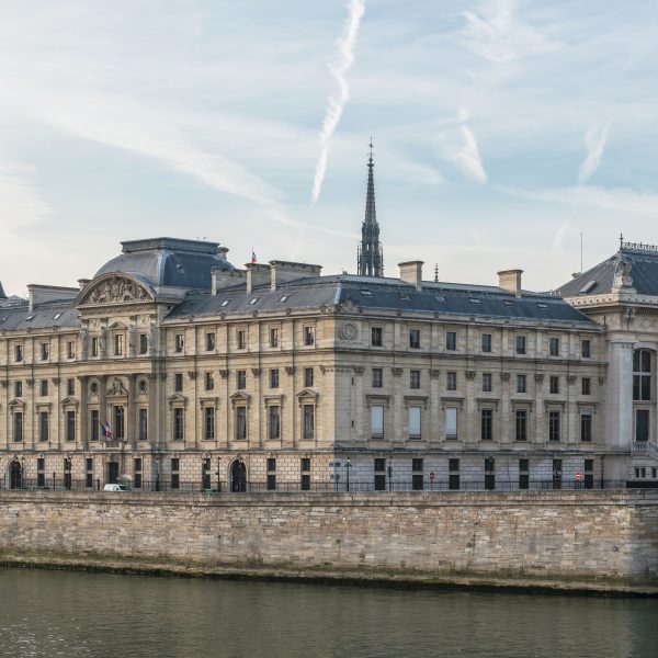 Cour de cassation bail commercial locaux monovalents